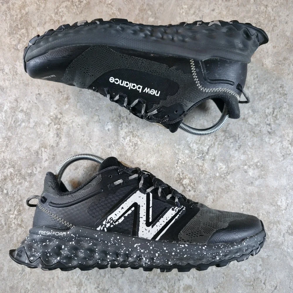 New Balance Womens‎ 9.5 / Mens 8 Fresh Foam Garoe V1 Black Athletic Trail Shoes